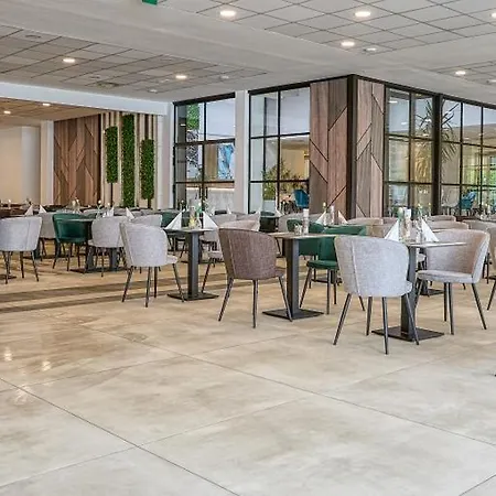 Szieszta Hotel 4*