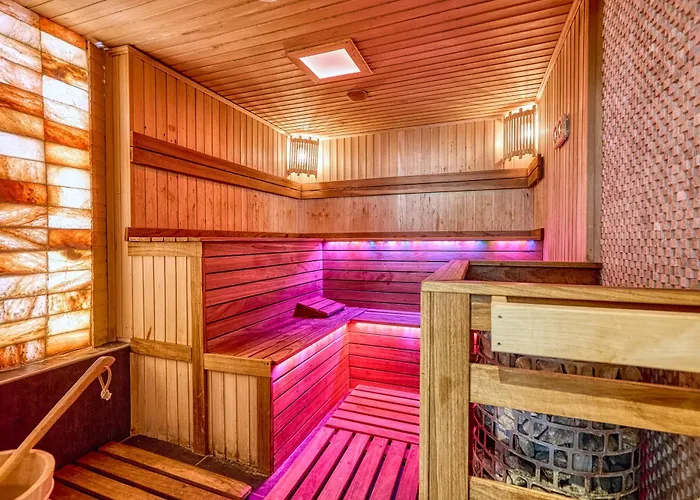 מלון Szieszta 4*