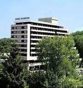 Szieszta מלון סופרון